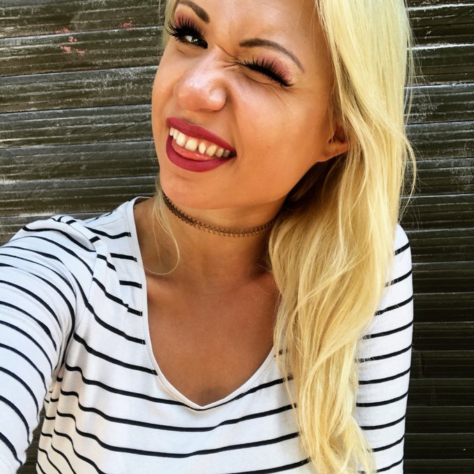 funny_blondi