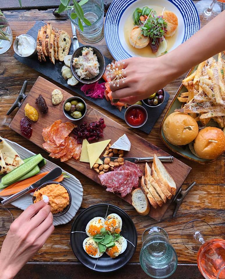 Eating our way through #HumpDay. 📷: petiteflowerpresents