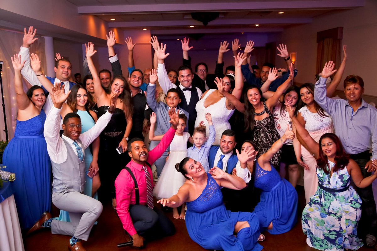 eclectic_inc's tweet photo. We bring the party to you!!!
#djs #bands #weddingbands #bandanddjcombo #internationaldjs #interactivedjs #specialevents #wedding #weddings #photography #videography #photo #video #weddingvideography #weddingflow #weddingphotography #bride #groom #ido #mrandmrs #hitched https://t.co/NYfBR8jsQo