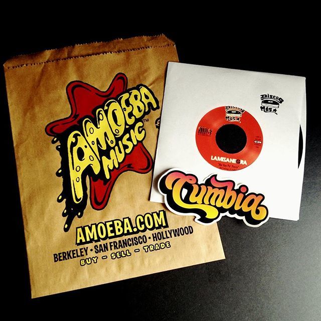 discosmas's tweet photo. big thanks to #amoebamusic for always keeping #discosmas stocked up!
@amoebaberkeley @amoebahollywood @amoebasf
#records #recordstore #everydayisrecordstoreday #tiendadediscos #discos #vinyl #cumbia #salsa #eldiscoescultura #lamisanegra #hellabailable #eldiscoesculturacompadre https://t.co/Hwj4qNi8Va