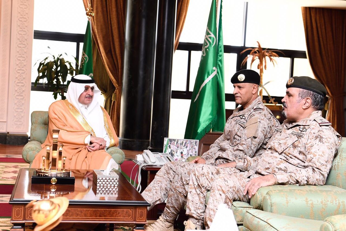 3del_tv's tweet photo. أمير منطقة تبوك يستقبل نائب قائد قوات الدفاع الجوي اللواء الركن محمد سلامة البلوي الذي قدم للسلام على سموه بمناسبة تعيينه نائباً لقائد قوات الدفاع الجوي 

#تبوك https://t.co/oOBpzEqOGe