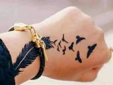 ما يمزّق الورق هو كثرة استعمال الممحاة ... وما يعذّب القلب هو كثرة المسامحة ... فلا تستغلّ طيبة شخصٍ لأنّك لن تجد مثله إن رحل.

.

.💞🕊