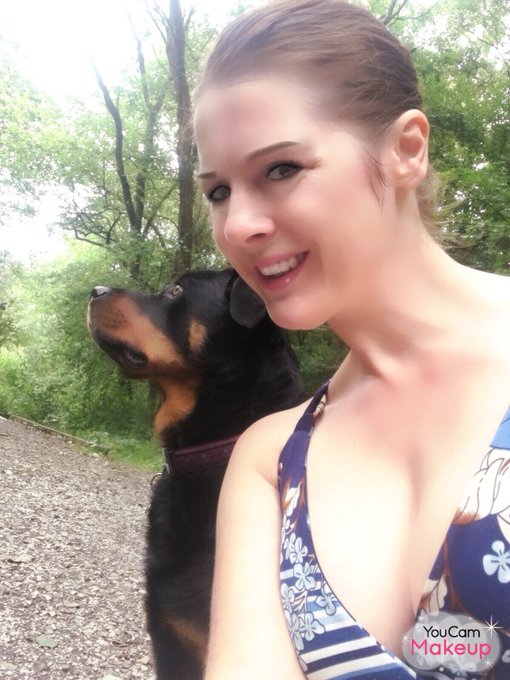 Just out walking ma bitch Lily before heading down to the studio. 4hr drives not to bad lol!! https://t<a href="/tag/hotmilf"class="tags"><span>#hotmilf</span></a><a href="/tag/sexploration"class="tags"><span>#sexploration</span></a><a href="/tag/venusinfurs"class="tags"><span>#venusinfurs</span></a>