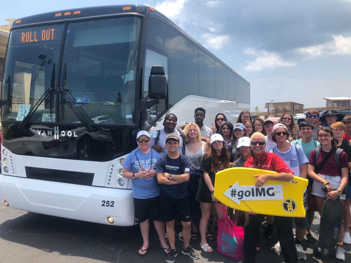 RCCharters's tweet image. Our driver Susan Randel with Compass Christian church from Colleyville Texas. The Beach is that way! 👈🏼 #Rollout #GoIMG