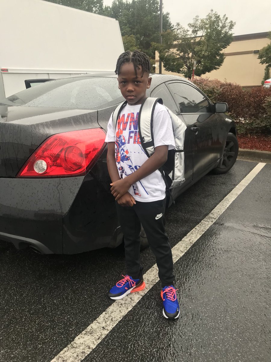 neisharenee__'s tweet image. I guess he wasn’t feeling school this morning 🤷🏾‍♀️ #firstdayof2ndgrade 💙