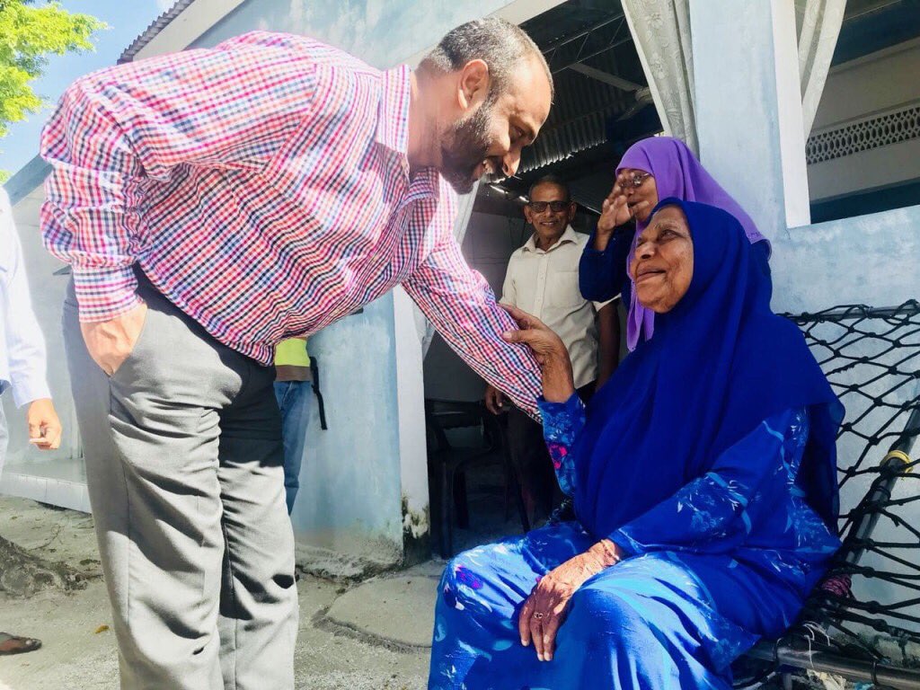 PrimenotionMV's tweet photo. Dr.Shaheem campaign thereygai ves dhehkevee rivethi ahulaaguge mathiveri namoona!! 

#AmaazakeeYageen2018
#YOUTH4PPM 

@ehuzan @Entrio3 @IbutoSchzamin @SembeHucen @karam660066 @KMakunu @frank_t_o_ @maricano99 
🇲🇻🇲🇻🇲🇻🇲🇻 https://t.co/Cr8ytLb5pS