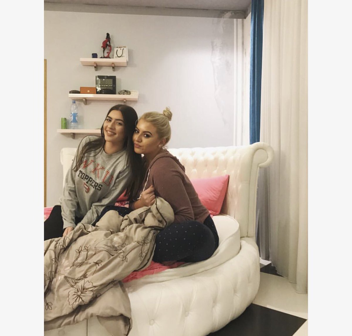 💕#MASAJ+#DUŞ+#SEKS = 200₺💕

💕YERİMİZ Var Öğrenciyiz💕

💕Sex Ve Zevk İçin Görüşelim Hemen ARA💕

☎️0534-715-7893

☎️0534-715-0698

#ümraniyeescort
#istanbulescort
#zeytinburnuescort
#bayrampaşaescort
#şişliescort #arnavutköy #masaj #rt
#tuzla #ümraniye #escort #bayan