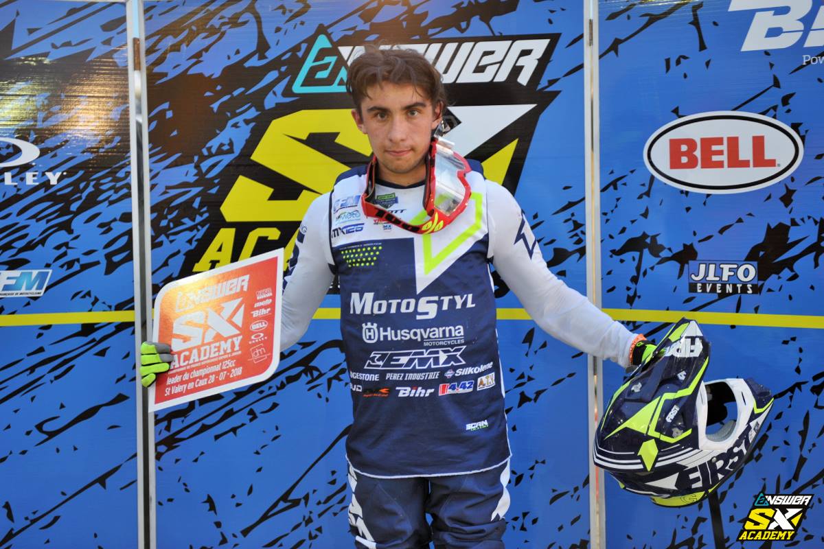 #AnswerSXAcademy – #ChampionnatDeFrance #Supercross #Espoir &amp; #Junior
#StValéryEnCaux-76 (3/5) : 3ème succès pour #EnzoPolias en 125 Juniors bit.ly/2OxupEh