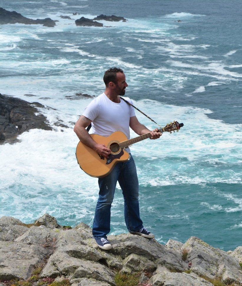 StAustellTIC's tweet photo. Cornish Folk Concert 10th Aug #StIssey with plus Guests! - Lizzie Pridmore (@saltandskymusic ) , Tom Willis (@TheStowesMusic)+ female A Capella group, #Figurehead. #Good2Book on Click https://t.co/9cFGLjzLmY Buy @VisitBodmin @LiskeardTIC https://t.co/NltSLvPfMm