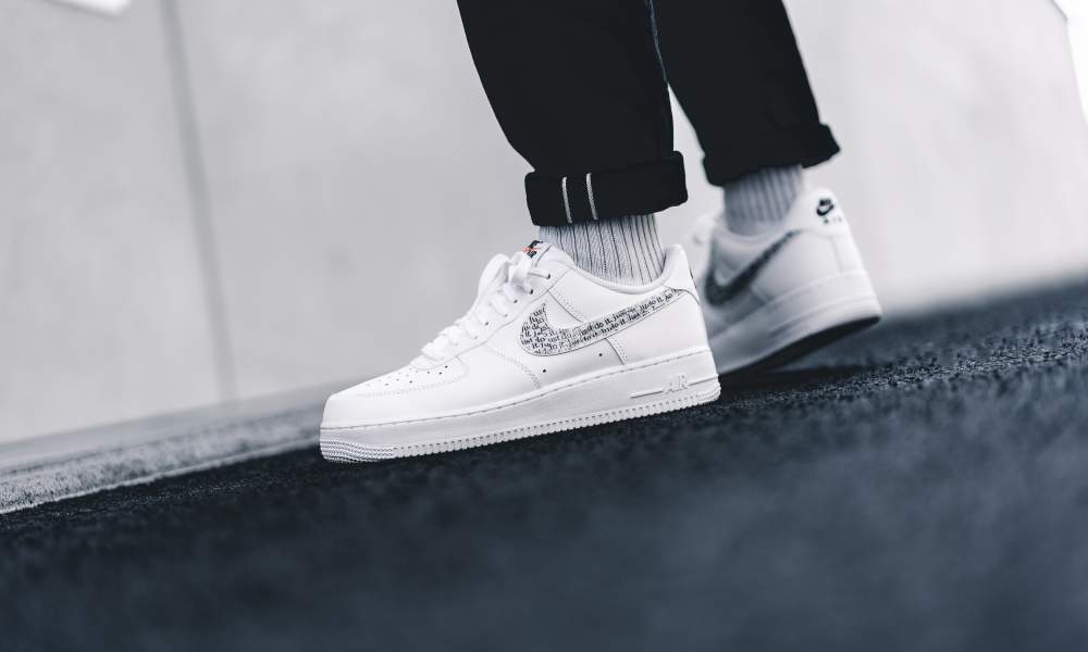 The Sole Restocks Nike Air Force 1 Lv8 White Just Do It Pack Now Live T Co X4kl6d0fwv