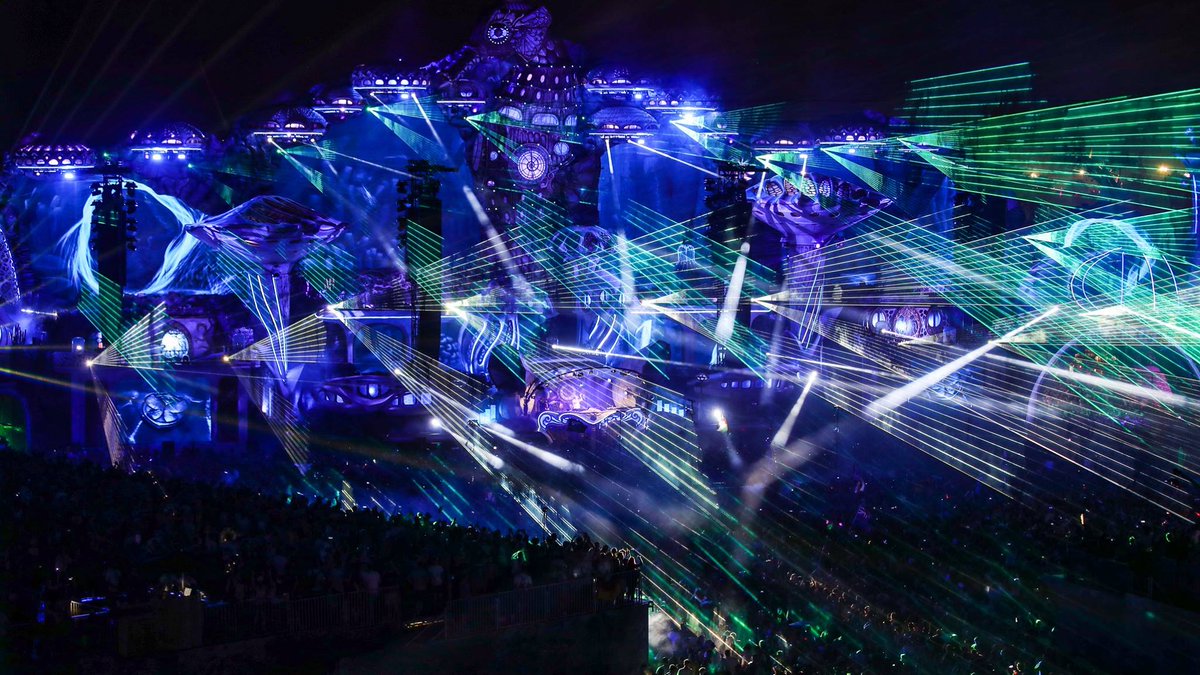 SecutecGroup's tweet photo. Thank you to our customers who discovered together with us the story of Planaxis during the two weekends of Tomorrowland. Together we connected to the rhythm of the ocean that’s beating inside of us. #Tomorrowland #B2Blounge #customerincentive https://t.co/PyvuC4VEW8
