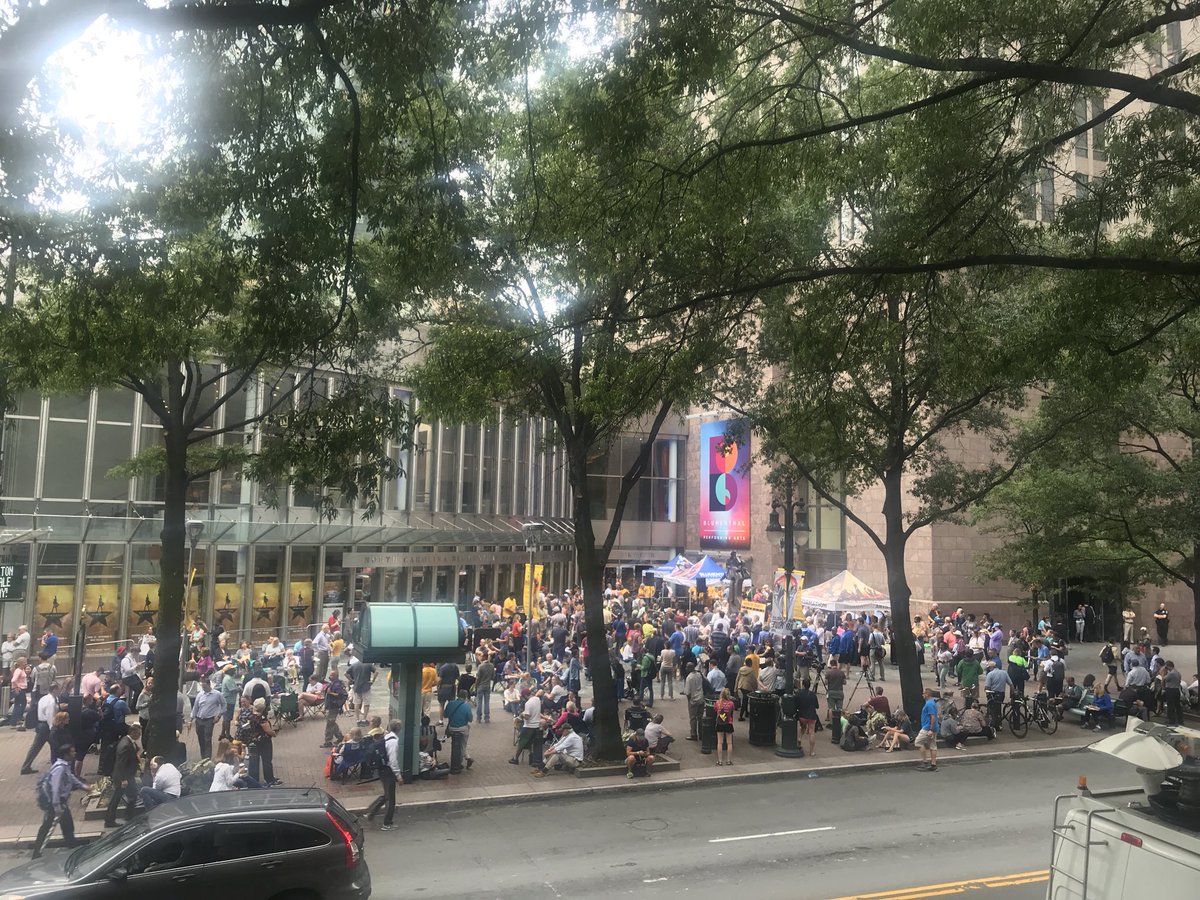 TheIveysHotel's tweet photo. View from our balcony suite this morning of the @HamiltonMusical ticket madness across the street at the Belk Theater @BlumenthalArts #blumenthal25 #blumenthalarts #hamilton #hamiltonmusical https://t.co/08dT2ZAPCj