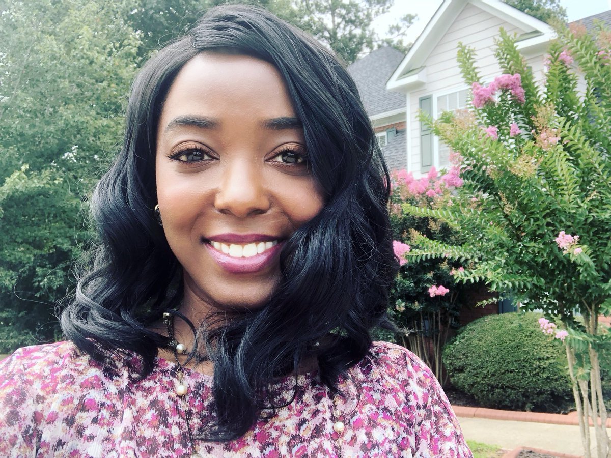 RealtorBeBe_'s tweet image. It’s not the smart that get ahead but the bold.

#atlantarealestate #futureagent