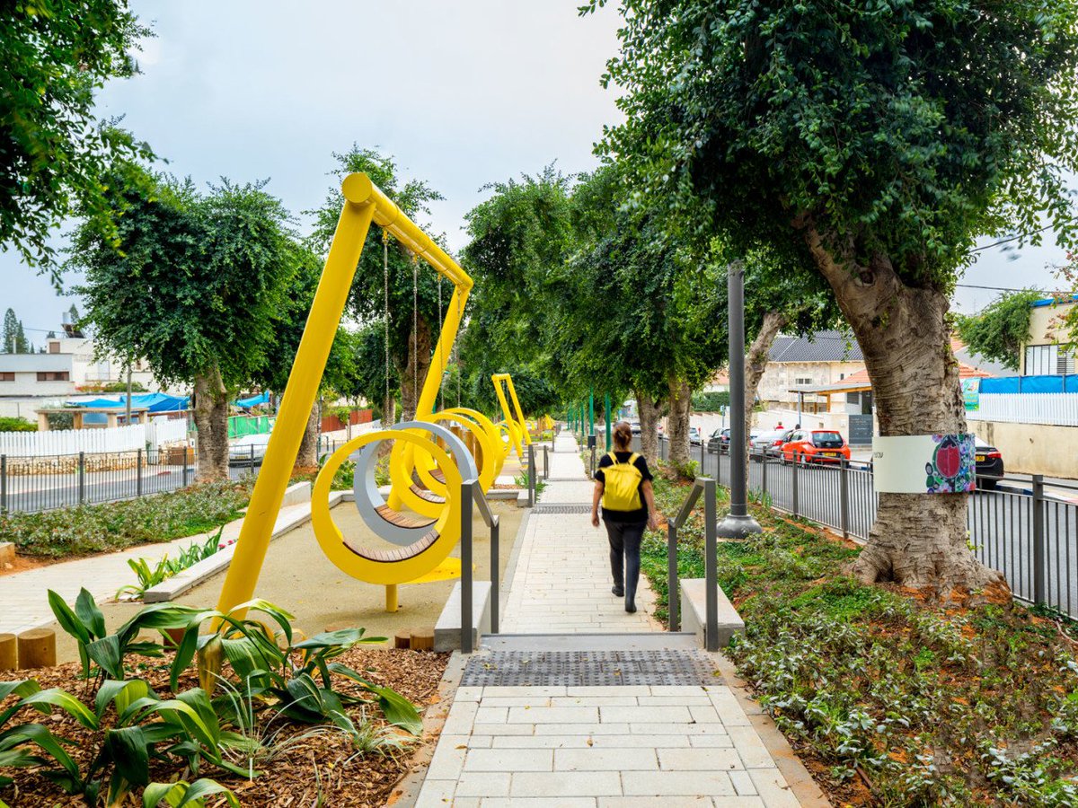 Happy #PlayDay2018! #Play is massively important to the #mentaldevelopment, health and #wellbeing of children. Good thing, then, that our #landscape #architects + #designers are on hand to deliver some pretty spectacular #playgrounds! Have a look: bit.ly/2v8tcv3?utm_ca…