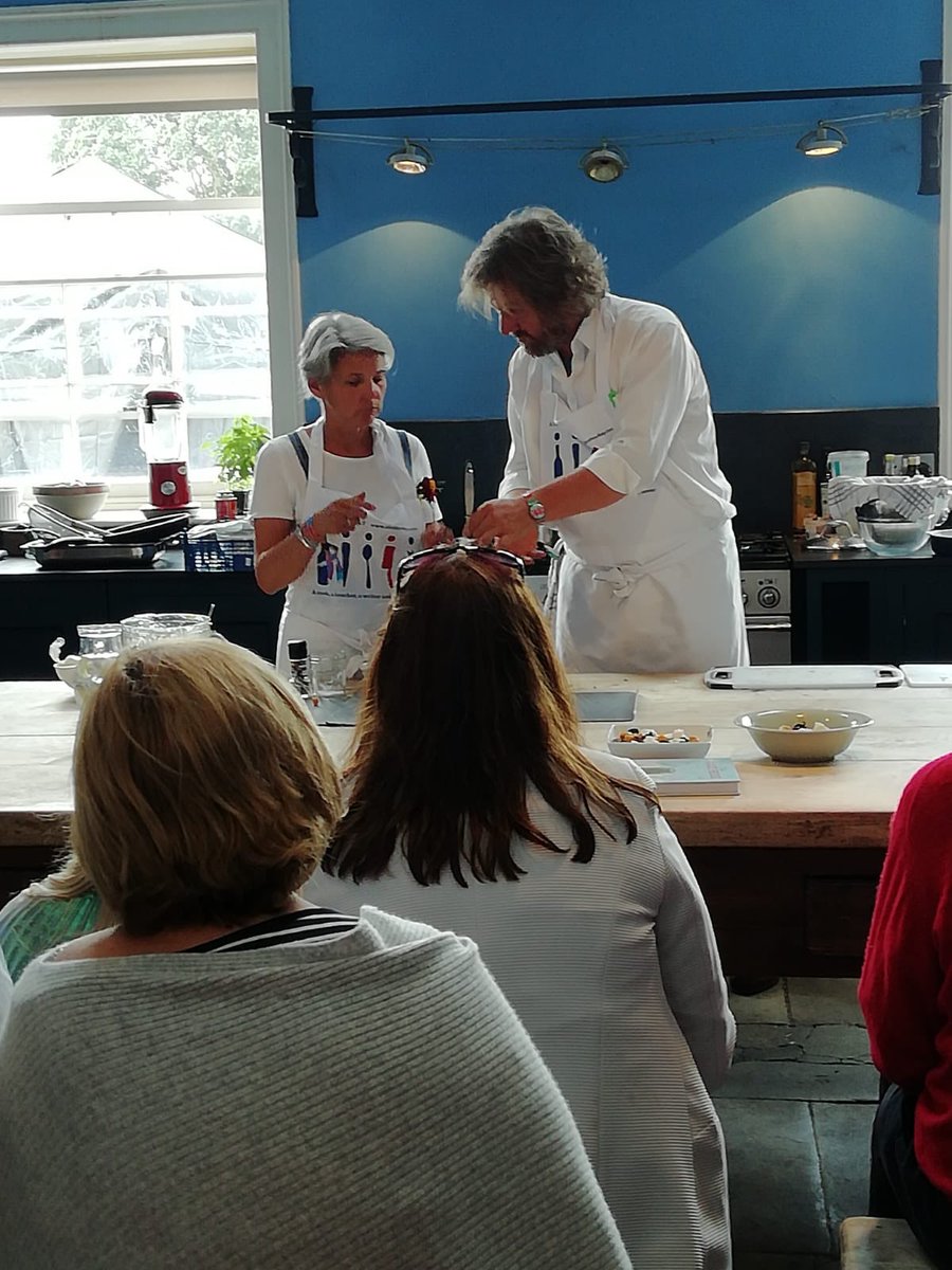 JaneGreendot's tweet photo. Recreated the lemonbutter from #magicfridge I made @PortEliotFest with @alexmackaycooks ... it was Fab! Trying the chocolate mousse next! https://t.co/NTd7Vo5pa6