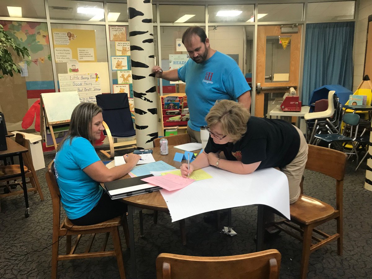 amybmcveyKY's tweet photo. Principals and teachers learning together for kids at G.R. Hampton Elementary today with AdvancED in Kentucky! #growthmindset #knoxpromiseneighborhood   @AdvancEDorg @knoxkyschools https://t.co/dGd7X3ruAe