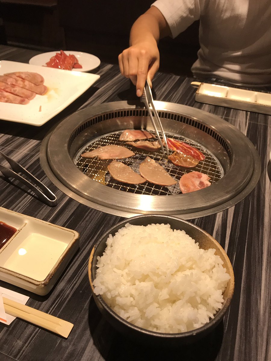 masato_18Ms's tweet photo. 焼肉なう〜〜🍖 https://t.co/MCdIHIcRqp