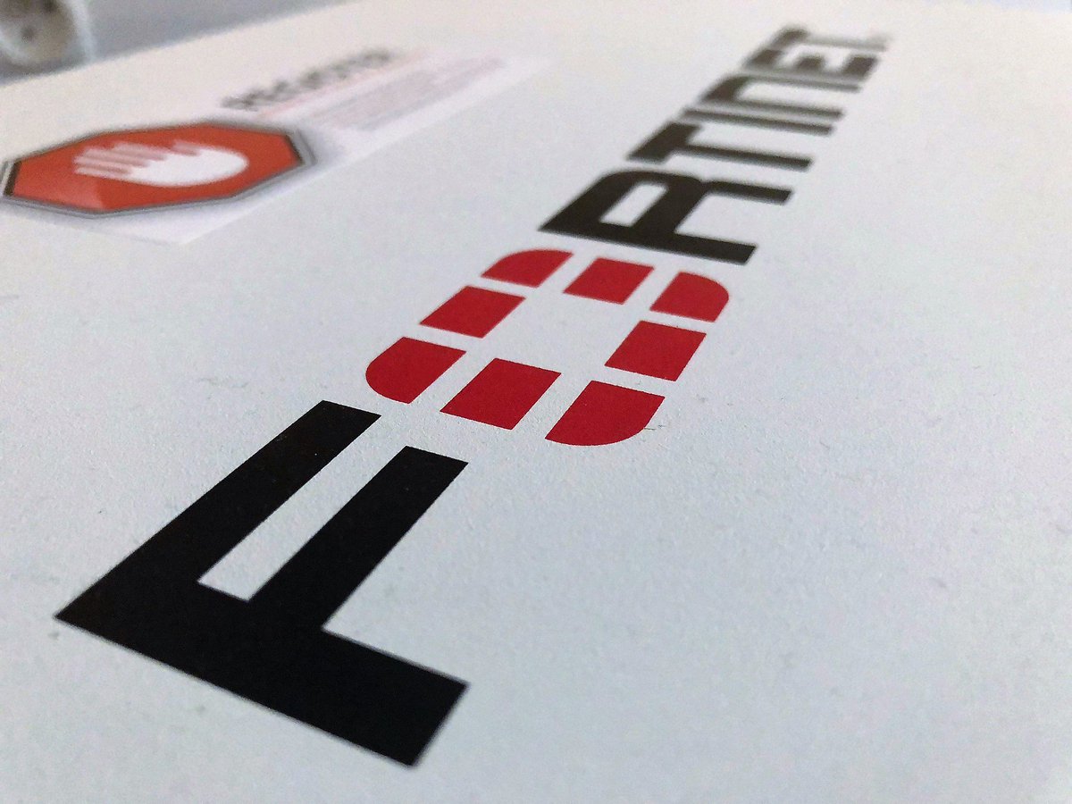 TersediaHQ's tweet photo. La #sécurité de votre #réseau est un défi de chaque instant, @TersediaHQ et son fournisseur @Fortinet vous #accompagnent dans la mise en place de cette #défense ! 🛡️👨💻
#FortiGate #sécurity #parefeu #Firewall #CyberSecurity #solution #sécurisation #100D #SecurityFirewall https://t.co/p70XKBMVxt