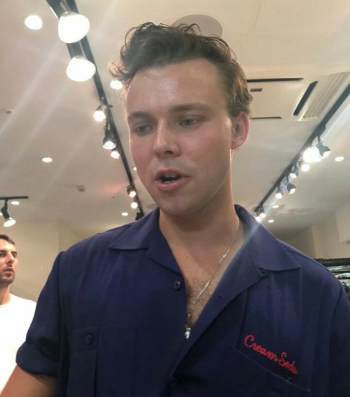 5SOS Updates tweet media