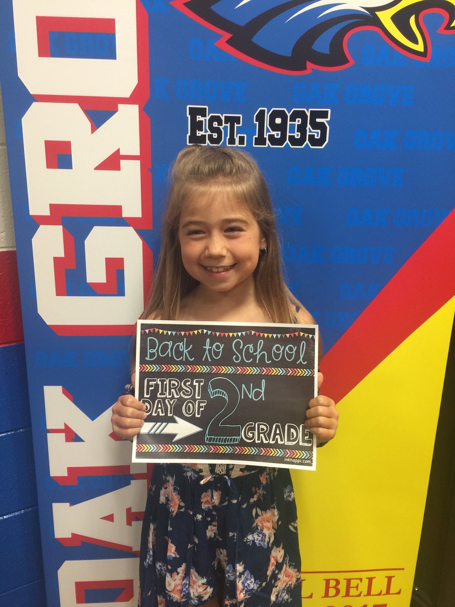 MrsJillMcNally's tweet image. Back to school #mcnallygirls #mommateacherlife #ogesfam #CCSD1stDay #CCSDFam
