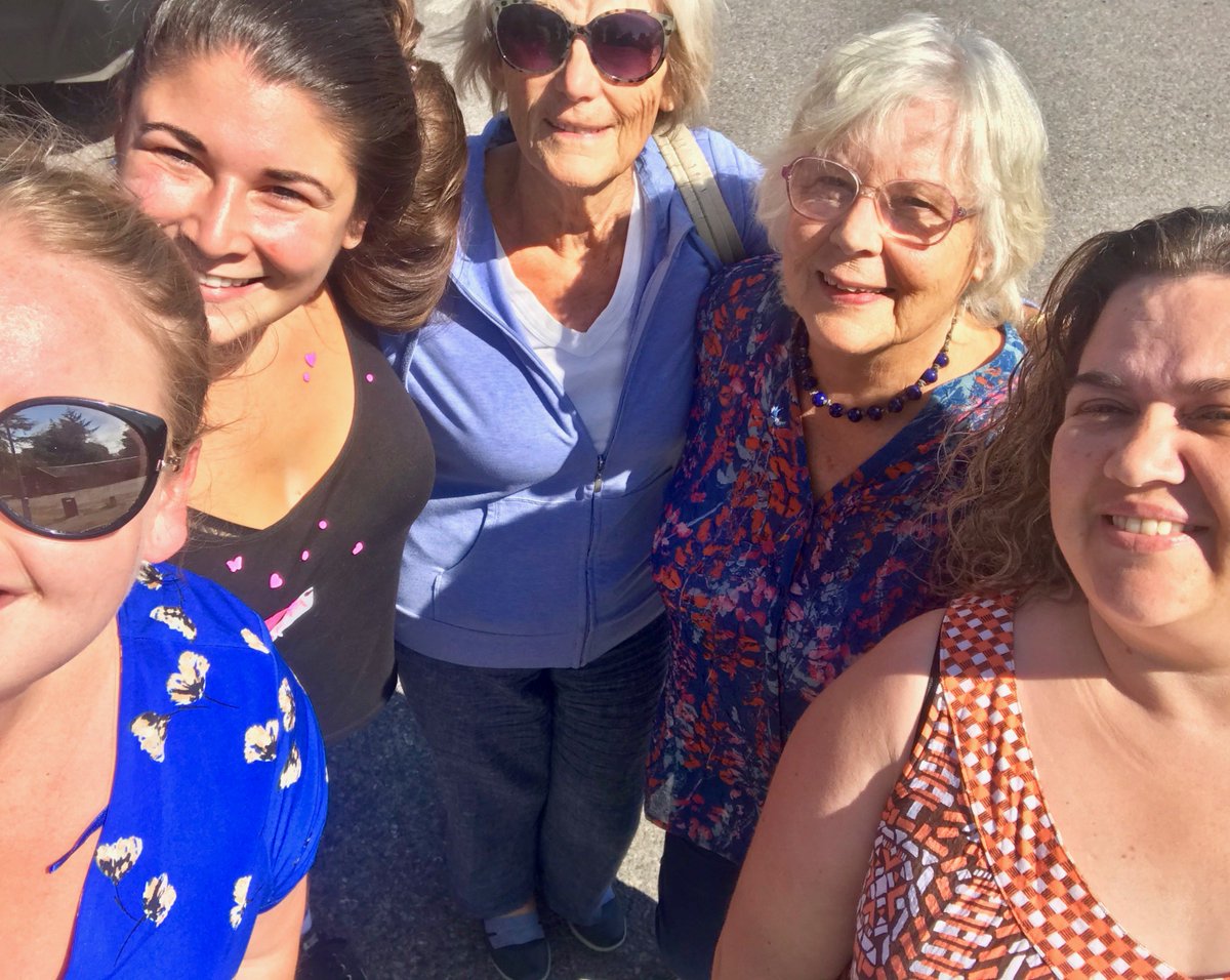 ChildrenHandS's tweet image. Another fun family day at HMP Huntercombe with our wonderful volunteers! Lots of fun and laughs were had, playing giant bowling, and much more!! 
If you would like to volunteer at our prison family activity days get in touch!! info@childrenheardandseen.co.uk #childrenofprisoners