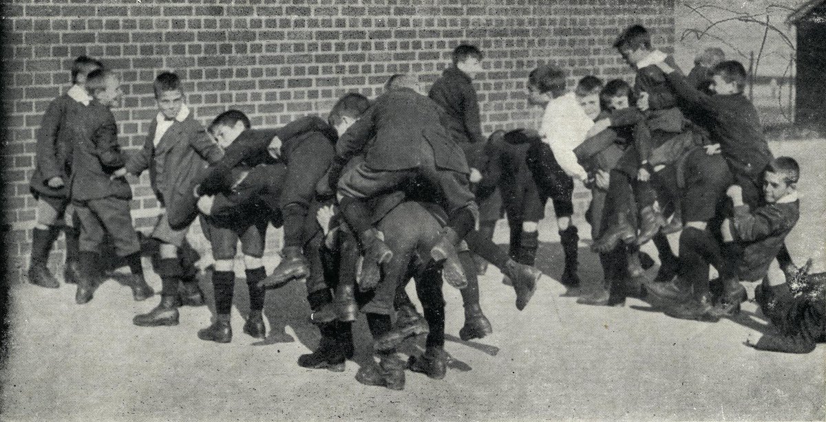 British Library Learning Didyouknow The Playground Song Oranges And Lemons Originally Started Out As An Adult Sponsored Party Game The Actions Are Probably Variations On A 1670s Dance Entitled Oranges And