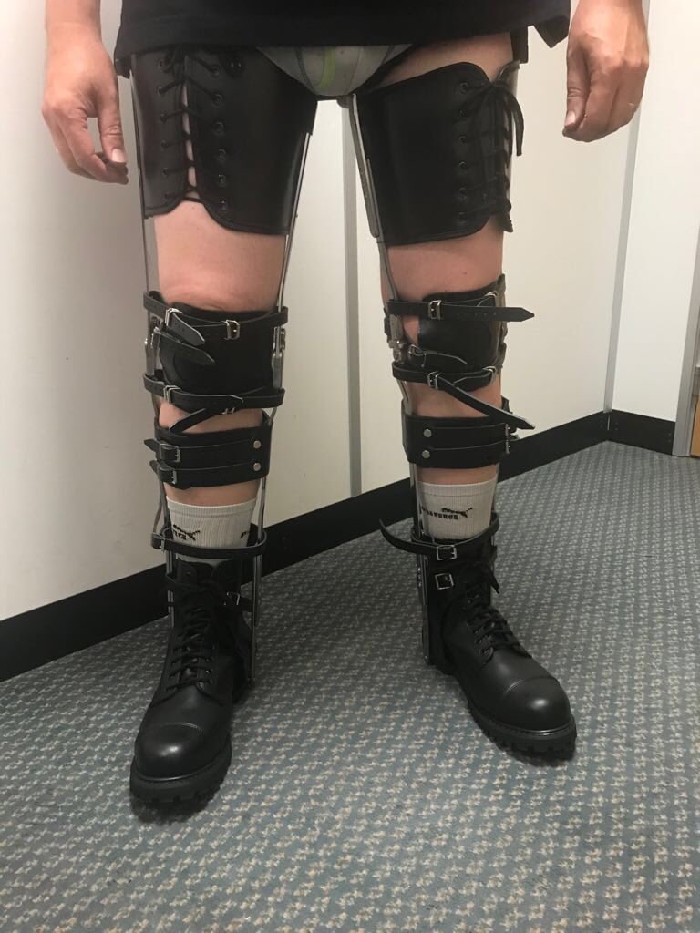 DevoteeBraces's tweet photo. Kafos with ischail ring
#kafos #ischail #legbraces #calipers #custommade #recreational #leather #corsettop #laces
info@vintagebraces.co.uk https://t.co/VRTtTlBUyi