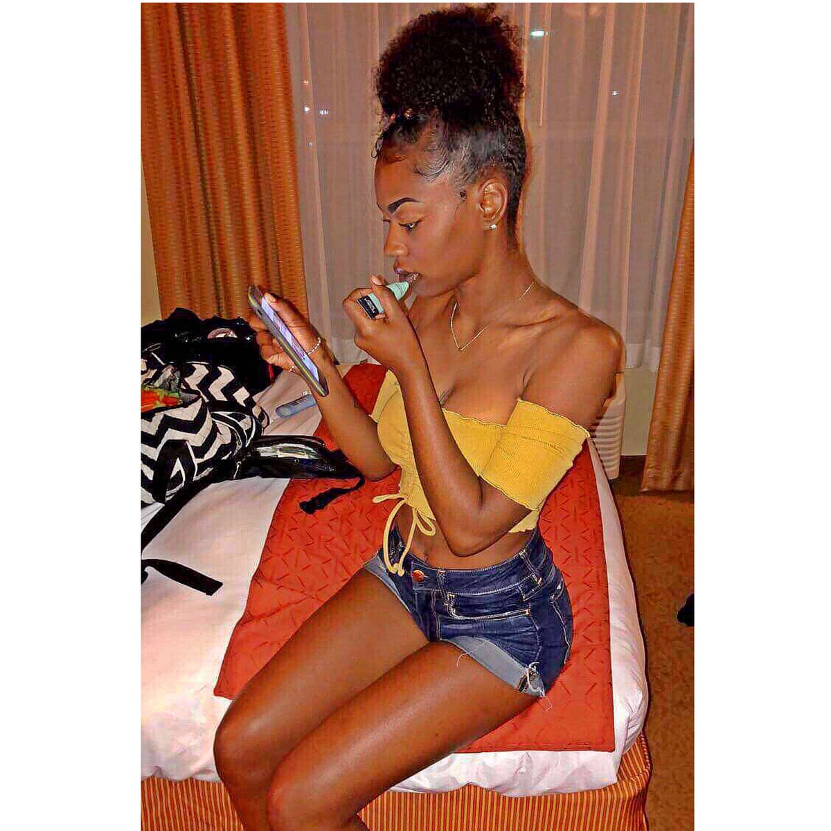 _naiyma's tweet photo. 🤧haven’t been on here in two years lollll 💛literally. https://t.co/CvqGsWfDm7