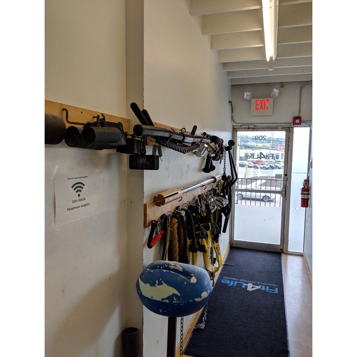 StartMyDiet's tweet photo. Did you know about our adjoining state of the art gym, Fit4Life? Our gym is a 24 hour private gym suitable for any level of experience l. Rafe, the owner, is offering a 3 month membership for only $75 AND a free customized training program. https://t.co/oYNlLKpcNU