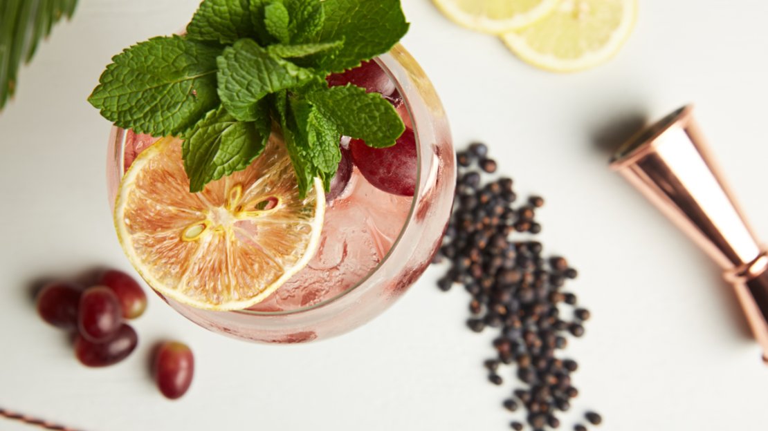 inploi's tweet image. Gin-making, immersive dining &amp;amp; storytelling at @DistilleryLDN 🍸 Read more here: buff.ly/2v1TmQd #thedistillery #portobelloroad #ginmaking #gin #workthere #portobelloroadgin #ginlovers #hospitalityjobs #nottinghill