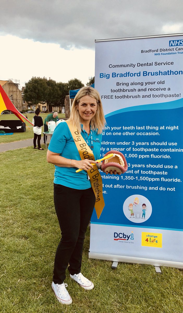 nicholajbell's tweet photo. Had a great day with the oral health big Bradford brushathon @BDCFT #community #foreversmiles https://t.co/BBATcWvlNi