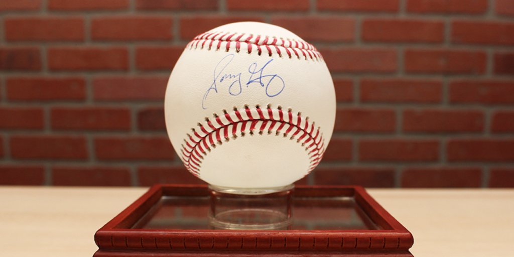 Who wants a FREE <a href="/SonnyGray2/">Sonny Gray</a> signed ⚾?

To enter to win:
1️⃣ RT this post
2️⃣ Follow <a href="/BrandonSteiner/">Brandon Steiner</a> 
3️⃣ Guess how many K's Sonny will have today against the Orioles!

Those who guess correctly will be entered to win. Enter by 1:05 pm!