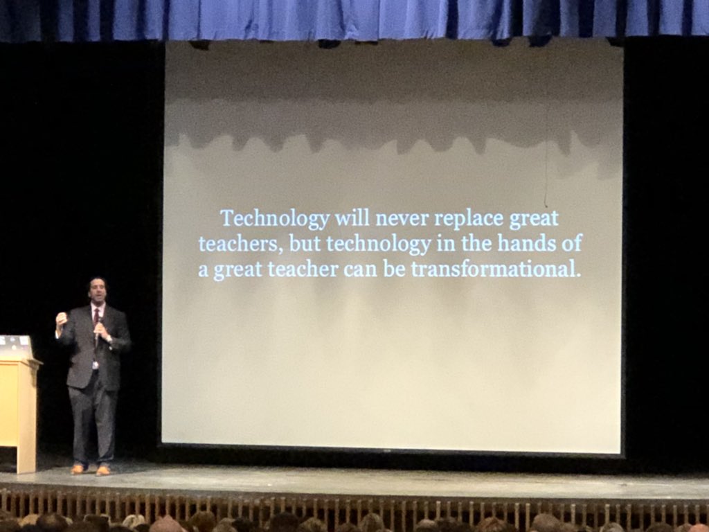 SydneeFriedman's tweet photo. Real Talk! @gcouros #InnovateMUSD https://t.co/CWYqcNxcdy