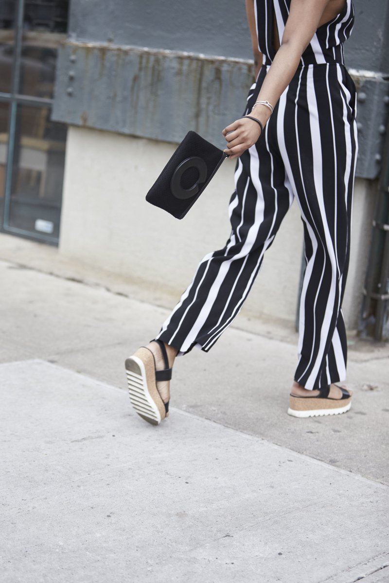 overtnyc's tweet photo. @kthomason1212 Excited to intro you to the BEST gym bag/city bag/everything bag - the OVERT Noho Bag 🖤  #followthegirl 
https://t.co/B9OLKOapKK https://t.co/3tULm43p3P