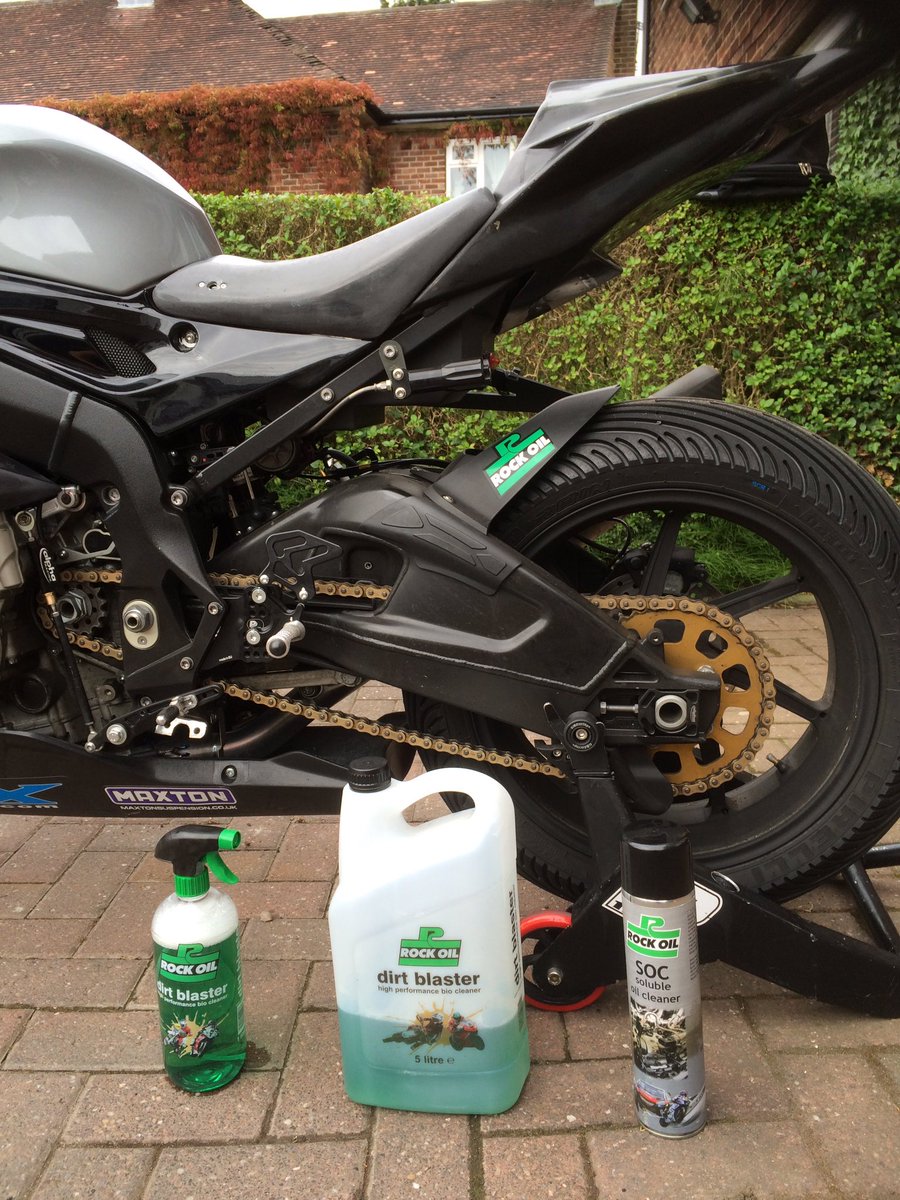 Adamjenko11's tweet image. One very dirty bike , now one very clean bike thanks to @RockOilNews
