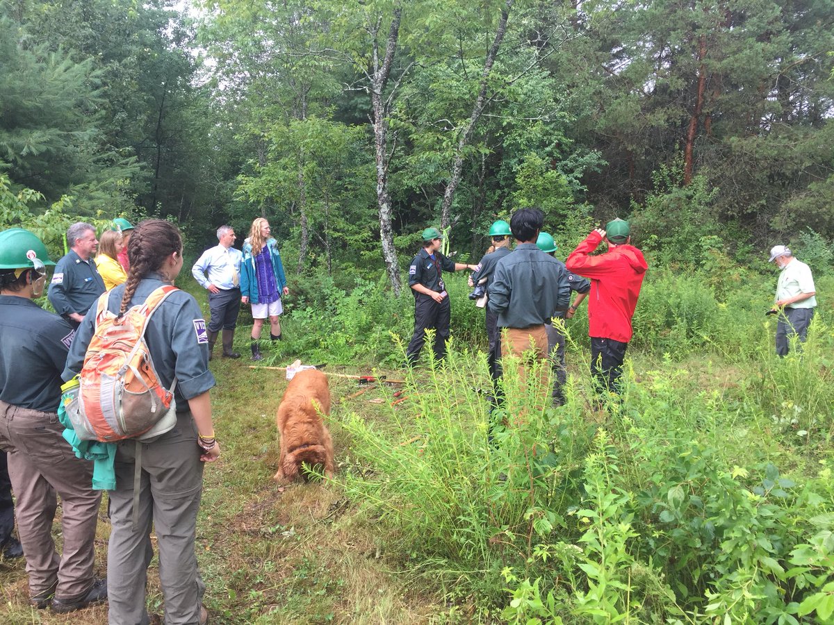 thevycc's tweet photo. Our #WashCo Crew are water quality pros! They demonstrated proper #waterbar building technique to local #BarreCity residents and officials during one of our #MeetTheCrew events last week. Many more #MeetTheCrew events coming up: https://t.co/1RHJg57yOF #CleanWaterWeekVT https://t.co/7twcb2R3ZJ