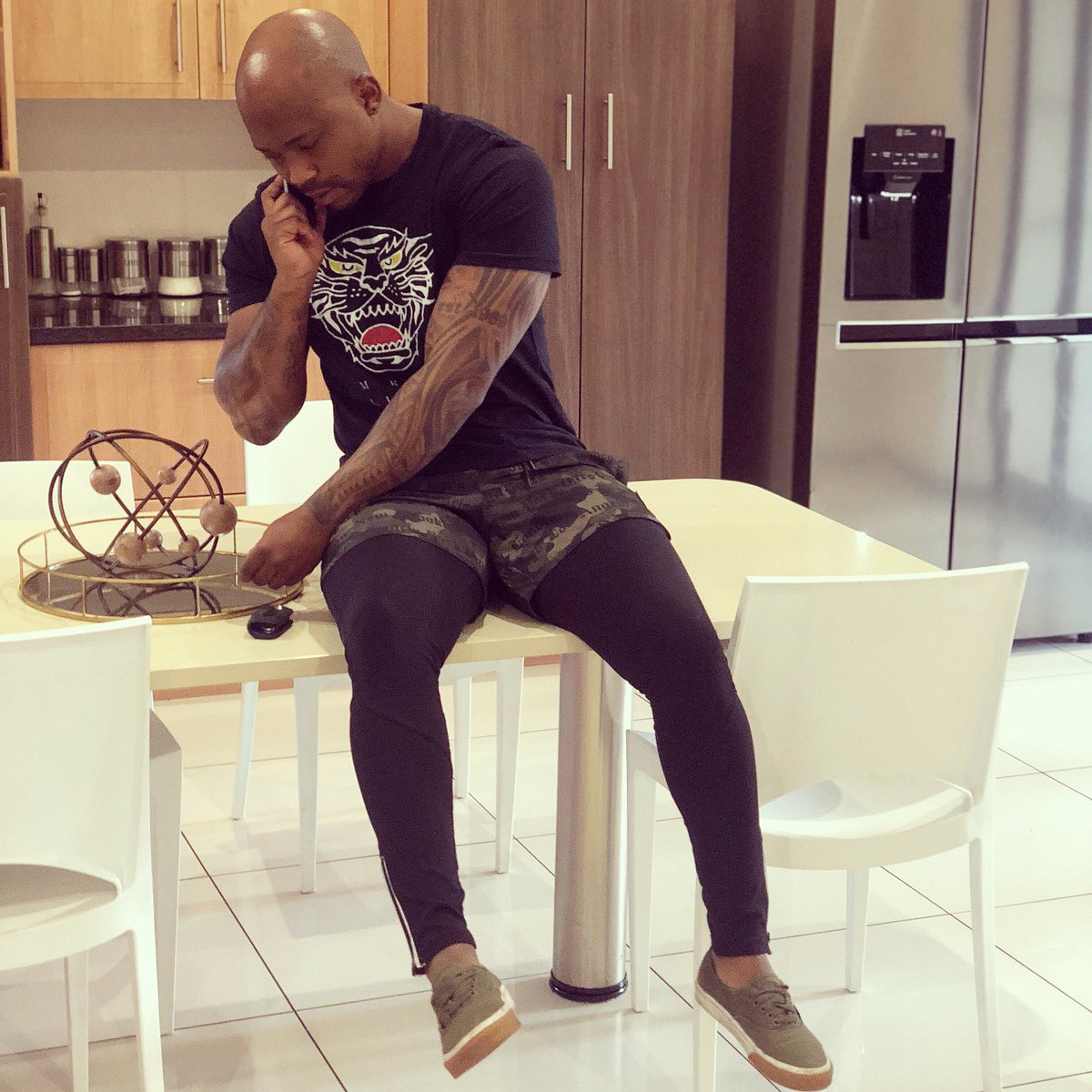 NaakMusiQ's tweet photo. Pholile #dayoff https://t.co/slPIA4ID1i