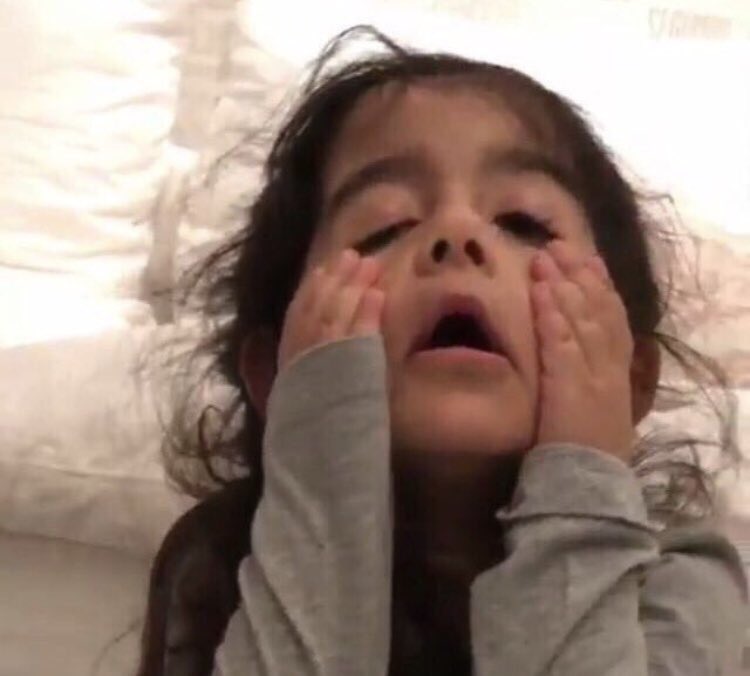 melanie_love_97's tweet image. So I ask Jas&apos; to join the #30dayabchallenge 😂😂😂. Is this your WCW? 😂😂💀