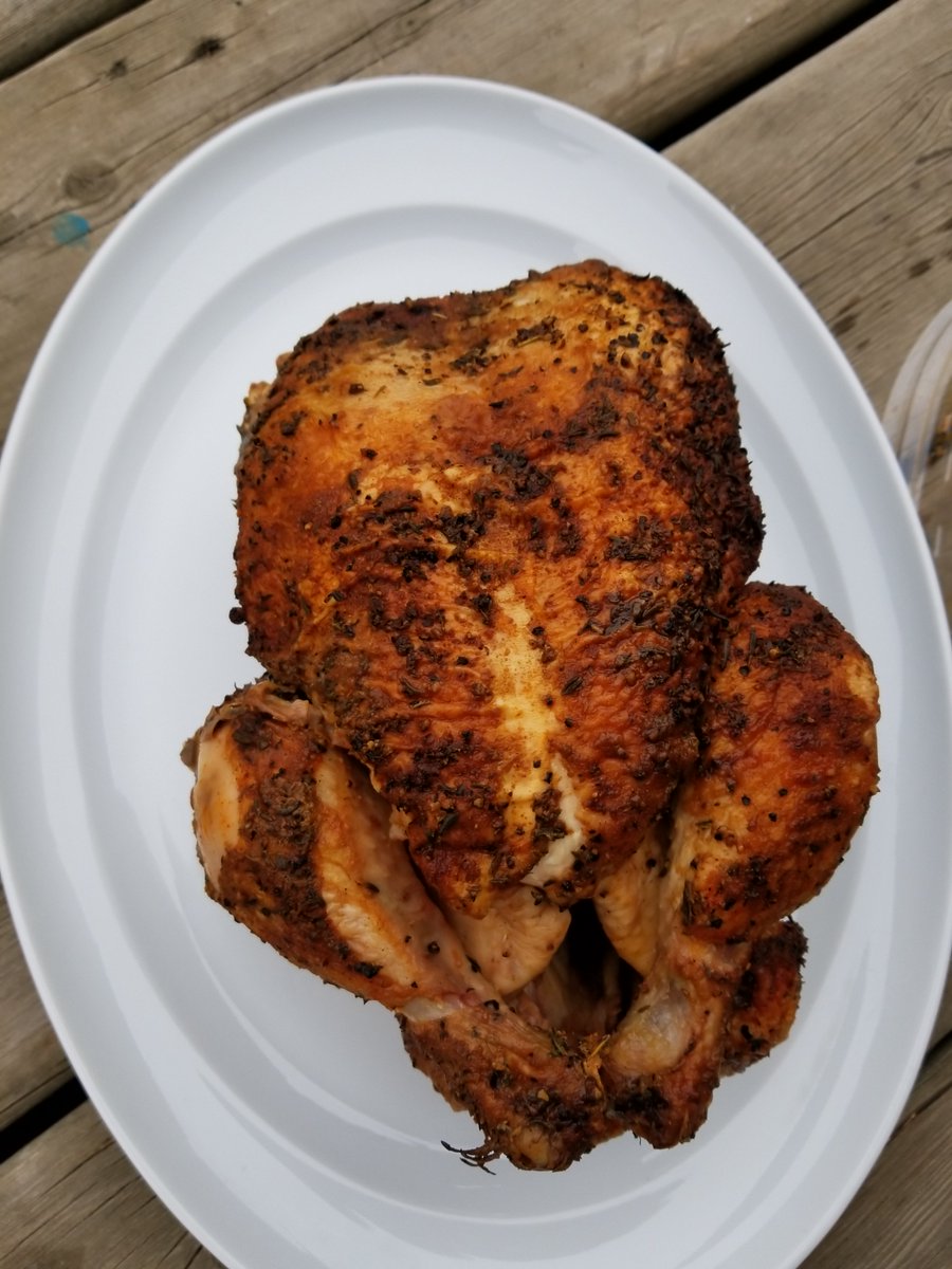 wandabaker_'s tweet photo. When it's too hot to cook, a Happy Chicken Meal from @notablecalgary is a good alternative. #chickenforeveryone #chickenfordays #leftovers #yyc https://t.co/3Ai6fKCkuJ