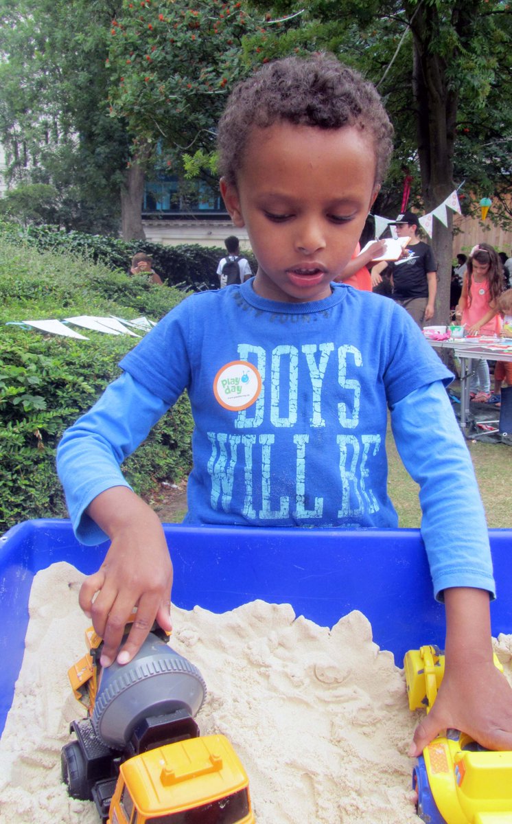 Leeds Play Network (@leedsplaynet) on Twitter photo An amazing and fantastic #NationalPlayDay today <a href="/stjohnsleeds/">St Johns Leeds</a> Slime, mud, sand, chalk, water, it was all going on. Fantastic turn out of families and children, and even sunshine too! Great support from <a href="/CoopLeeds/">Co-op Academy Leeds</a> @team_westpoint @North05COOP <a href="/GiveaGiggle/">Theodora C C</a> <a href="/glenacottell/">Glen Coop Pioneer</a> An amazing and fantastic #NationalPlayDay today <a href="/stjohnsleeds/">St Johns Leeds</a> Slime, mud, sand, chalk, water, it was all going on. Fantastic turn out of families and children, and even sunshine too! Great support from <a href="/CoopLeeds/">Co-op Academy Leeds</a> @team_westpoint @North05COOP <a href="/GiveaGiggle/">Theodora C C</a> <a href="/glenacottell/">Glen Coop Pioneer</a>
