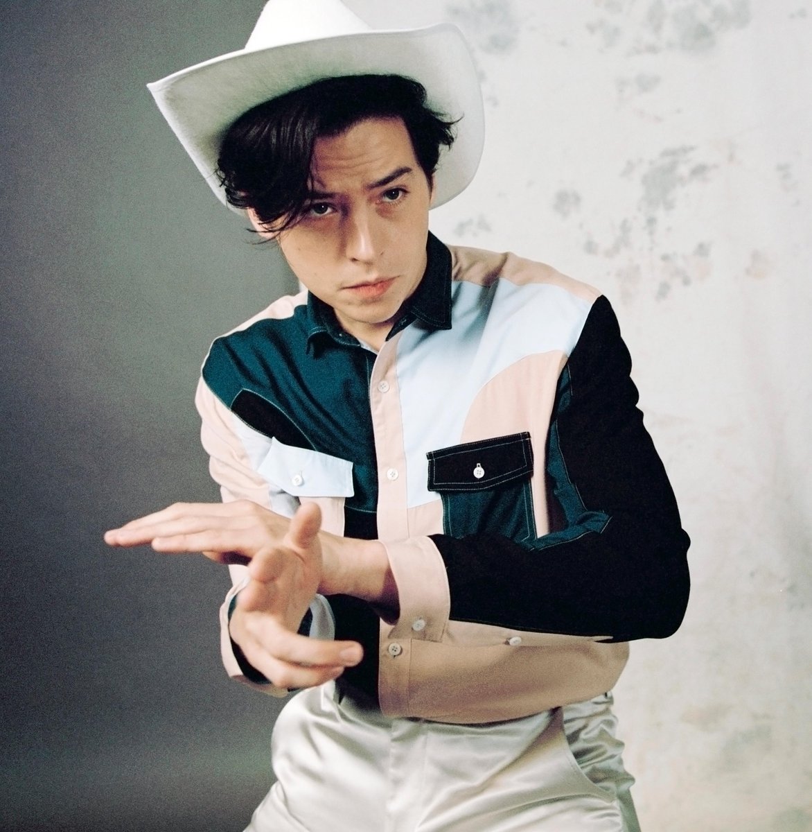 RT if you love Cole Sprouse ♥️