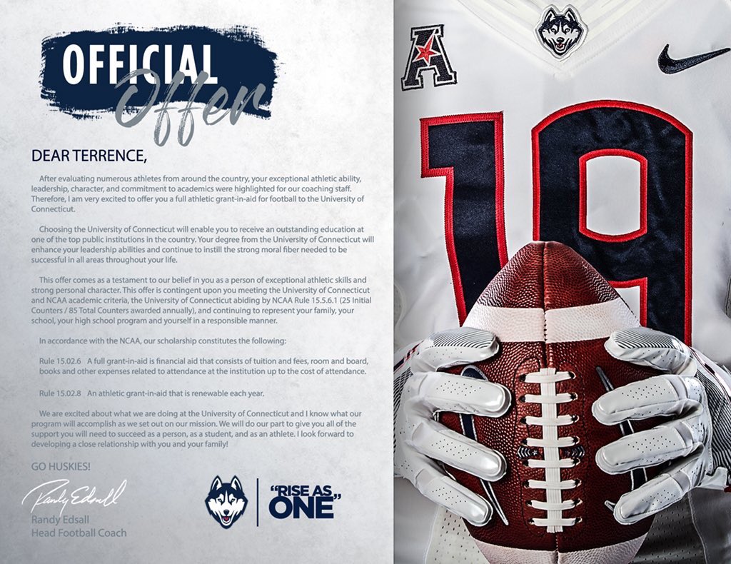 tganyi5_'s tweet photo. Lots of ups & downs on the road but failure was never an option. Iโm glad to announce my commitment to the university to Connecticut to pursue my athletic & academic career. All praise to the most high. Thank you @UConnFootball #GoHuskies #Rise as one! https://t.co/BlVmvSxOMH