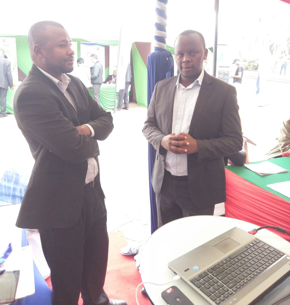 KenTrade_G2B's tweet photo. Visit our #KenyaTradeWeek stand at the Kenyatta International Convention grounds Nairobi to learn among other things:
1.Why KenTrade was voted the best in Public Service delivery.
2.What our trade facilitation role has saved the Kenyan economy in terms of time and cost savings. https://t.co/Ze5pRLIM4J