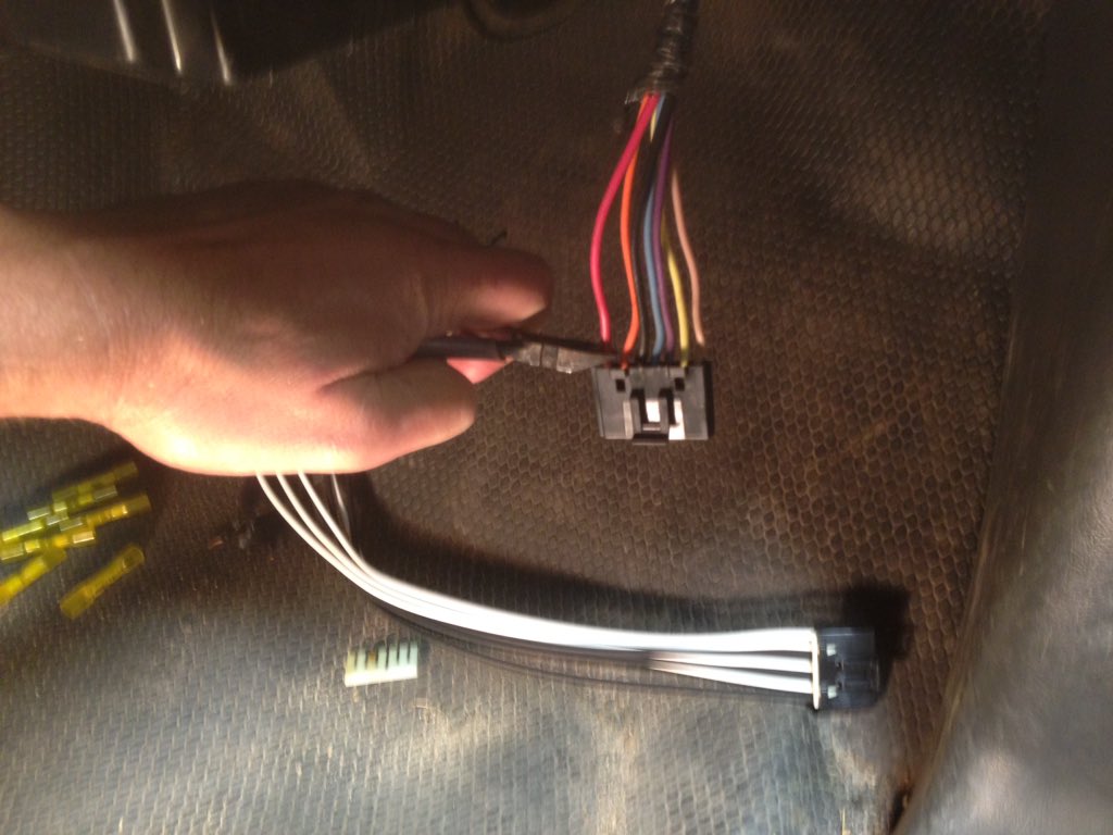 dailystem's tweet photo. I feel like I'm in an episode of MacGyver or a #MissionImpossible movie...

#CutTheRedWire https://t.co/Ltz6A1pOPg