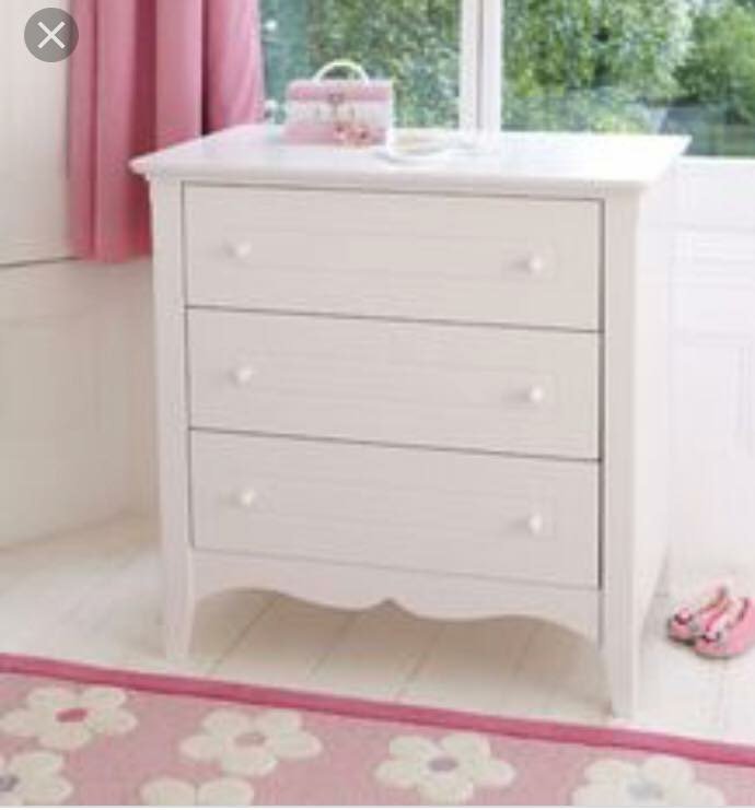 DaisychainCF's tweet photo. Redecorating your child’s bedroom? 
We have beds, soft furnishings and great storage solutions to help you create the perfect room #kidsbedroom #storage #childrenstorage https://t.co/kCKbvY9Flo