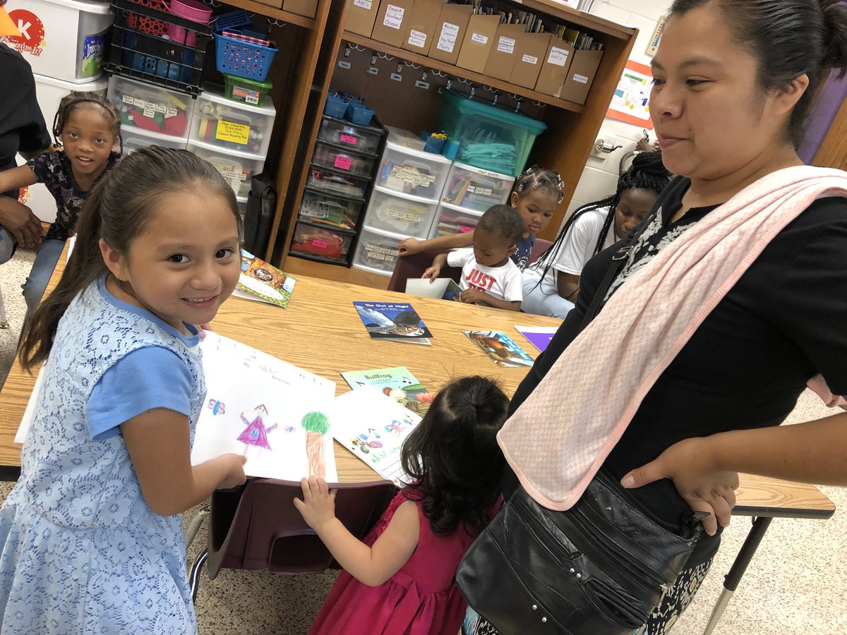 Cara4Kinders's tweet photo. Closing ceremony with parents @PetreeElem #Pathway2One #parentsareimportant https://t.co/SxctVTTn99
