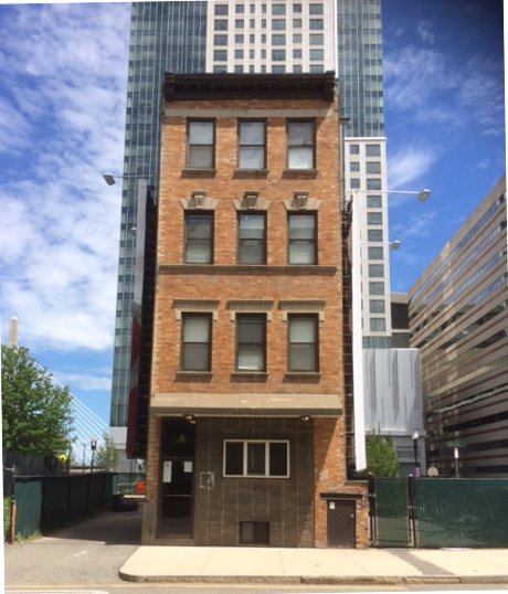 Look what's featured at #39 on @BostonMagazine  list of The 100 Best Buildings in Boston – the West End's very own 'Last Tenement,' which sits across the street from The West End Museum. Also, a special shout-out to #OtisHouse & @LibertyHotel for making it to the list!