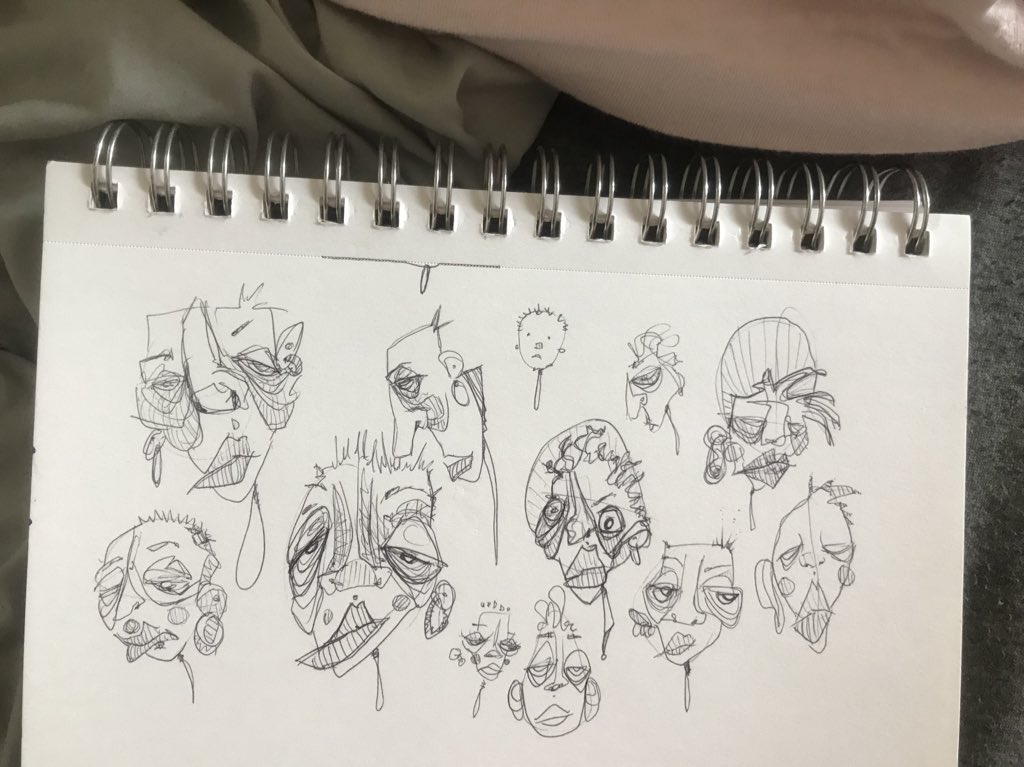 beneeart's tweet photo. Reply with a song and I’ll draw how it makes me feel

(I need new music) https://t.co/YYiwxwGNzQ