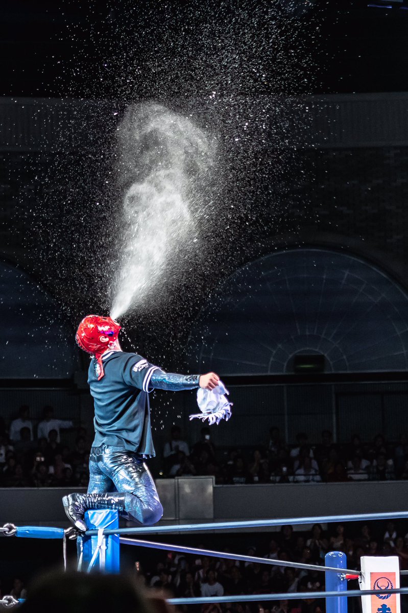 ファイティング変形 ジュース ロビンソン選手 真壁刀義選手 Bushi選手 オカダカズチカ選手 新日本プロレス 鹿児島アリーナ ジュース ロビンソン 真壁刀義 Bushi オカダカズチカ