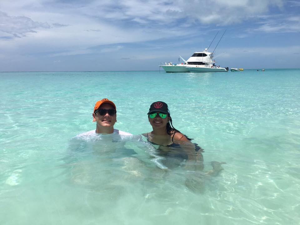 nunystore's tweet photo. Always fun in the water 🏖🛥
—
Get yours at https://t.co/FtSEWgcWXh🛍
—
Free shipping on orders of $49 and up!
—
#bethewave🌊 #nuny #nunystore #hat #online #boat #free #shop #fashion #dadhat #beach #women #freeshipping #bahamas #store #water #instatyle #clothes #ocean #bimini https://t.co/yll11u3kfy